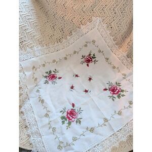 Vintage Lace Edged Cross Stitched Rose Embroidered Tablecloth 34" Square